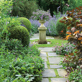Animer le jardin de lieux remarquables<br />F. Marre - Rustica - Jardin du Botrain