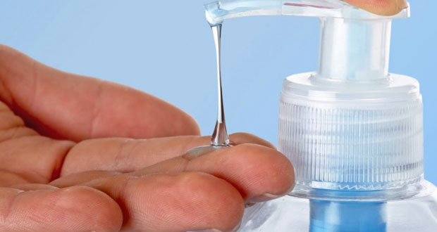 Pourquoi vous devez cesser d’utiliser le gel antibactérien