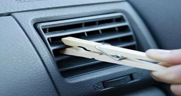 Pourquoi  il faut mettre une pince à linge sur la grille de ventilation de votre voiture