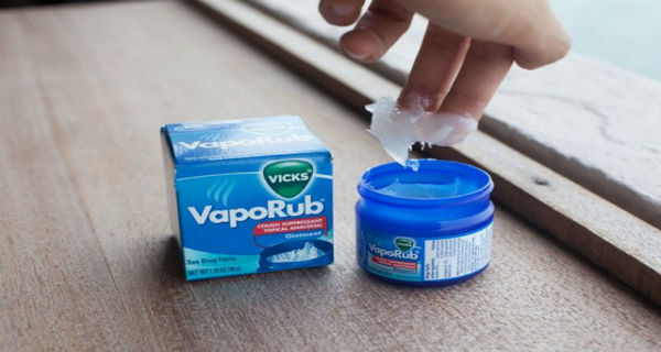 Elle achète Vicks quoiqu’elle n’ait pas de rhume. Simplement géniale !