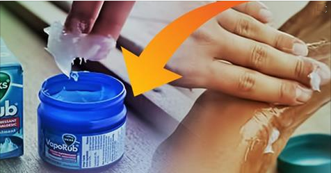 Voici pourquoi elle applique du Vicks-Vaporub sur les pieds avant de dormir…