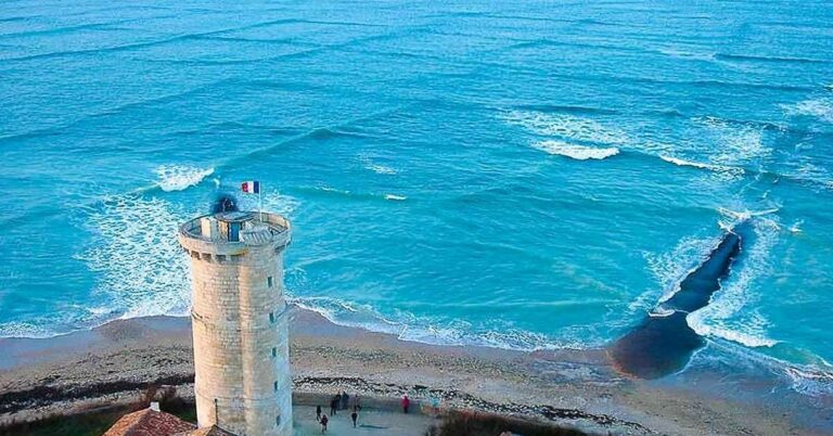 Vous voyez des vagues carrées se former à la surface de l’eau? Éloignez-vous vite et alertez les gens autour