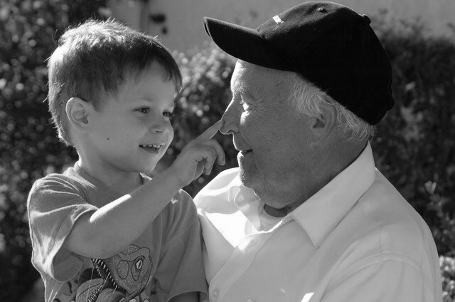 – Élever les enfants près de leurs grands-parents est l’un des cadeaux les plus précieux que vous puissiez leur offrir