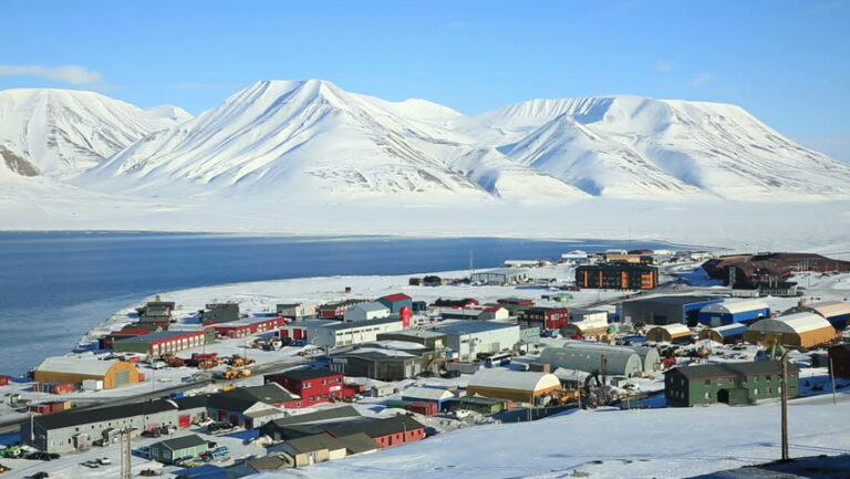 Longyearbyen, la ville norvégienne dans laquelle il est illégal de mourir