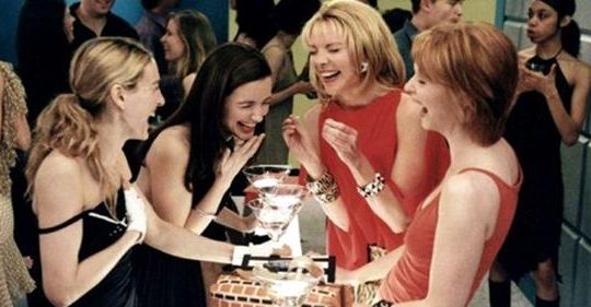 Les femmes devraient sortir avec leurs amis au moins deux fois par semaine, parole de psychologue