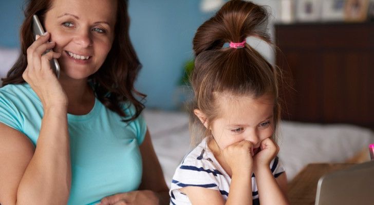  “Je déteste le téléphone de ma mère” : le thème d’une petite fille que tous les parents devraient lire