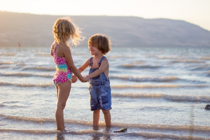 Les rapports avec les cousins : un bien précieux qu’aucun enfant ne devrait jamais abandonner