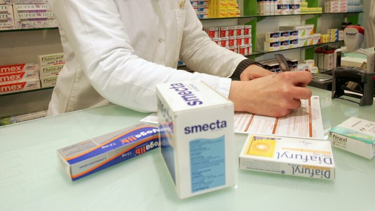 Clarix, Vicks, Smecta… La nouvelle liste noire des médicaments à éviter !