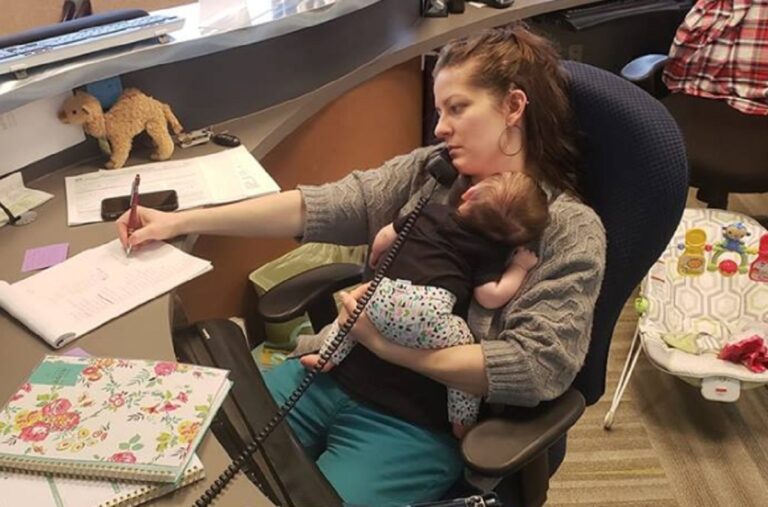 – « Personne ne nettoie sa maison tous les jours. Personne ne fait l’amour tous les jours » . Le message de cette maman sur la parentalité devient viral…