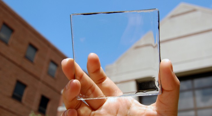 Ces panneaux solaires transparents transforment les fenêtres en capteurs d’énergie verte