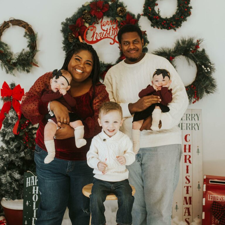 Un couple noir stérile adopte trois enfants : « La couleur de la peau ne doit pas nécessairement correspondre »