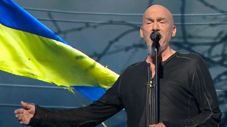 « Je peux encore chanter » : Florent Pagny chante en soutien à l’Ukraine