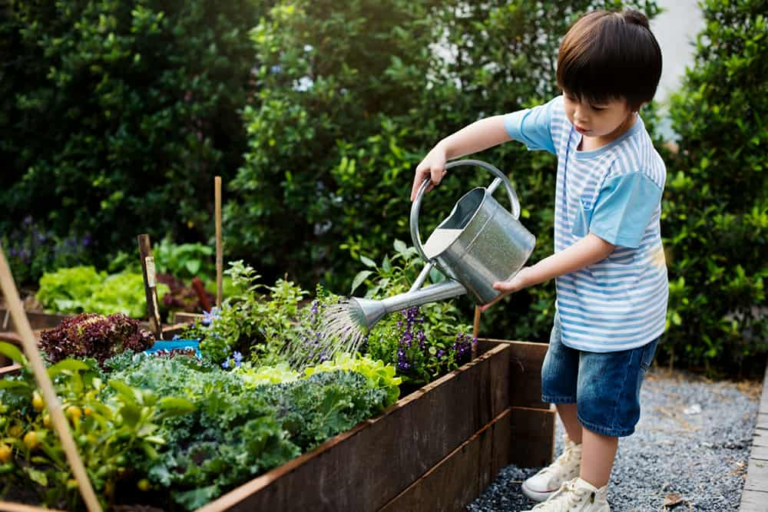 Le jardinage doit-il être une matière enseignée aux enfants à l’école pendant l’année ?
