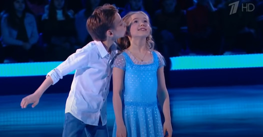 Ces petits nous offrent une routine sur glace des plus romantique sur la chanson « Hallelujah »