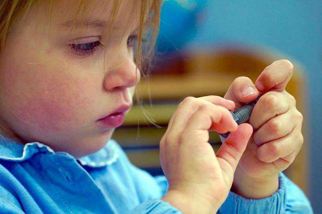 « Le maître est l’enfant », un documentaire pour comprendre l’approche Montessori