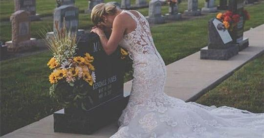 Elle porte sa robe de mariée sur la tombe de son fiancé le jour de leur mariage