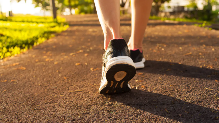 Combien de temps devez-vous marcher pour perdre 1 kg et retrouvez la ligne?