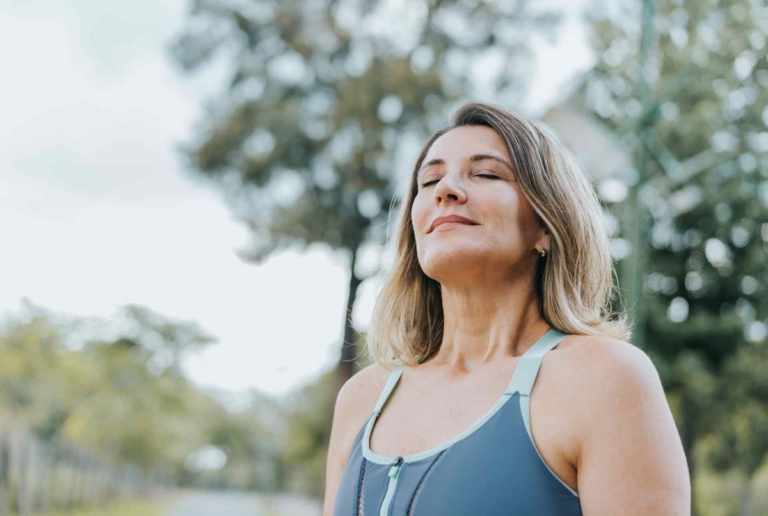 Le Défi de 30 Jours pour une Vie Plus Saine : 11 Actions Simples Qui Vont Transformer Votre Bien-Être