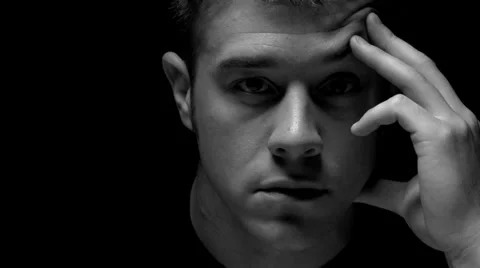 Qui tombe vraiment amoureux ? Le cœur ou l’esprit ?