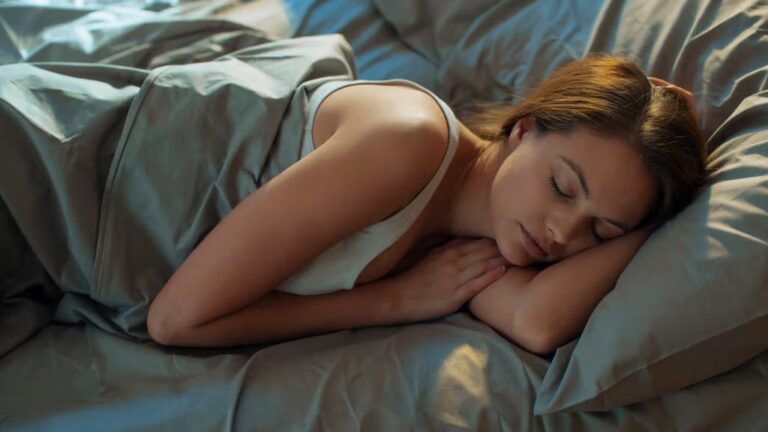 Selon une étude, dormir au-delà de 9 heures par nuit augmenterait les risques d’AVC