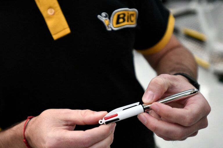À Quoi Sert La Boule Sur le Stylo 4 Couleurs ?