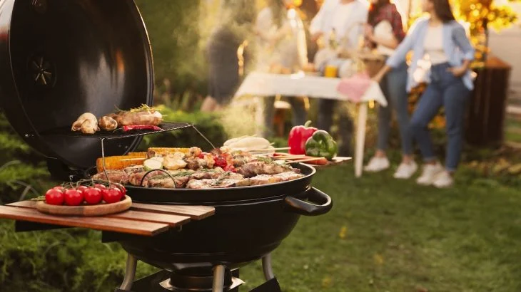 Une lourde amende pour les Français qui font un barbecue dans leur jardin