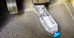 Pourquoi il ne faut pas laisser une bouteille d’eau traîner dans la voiture ?