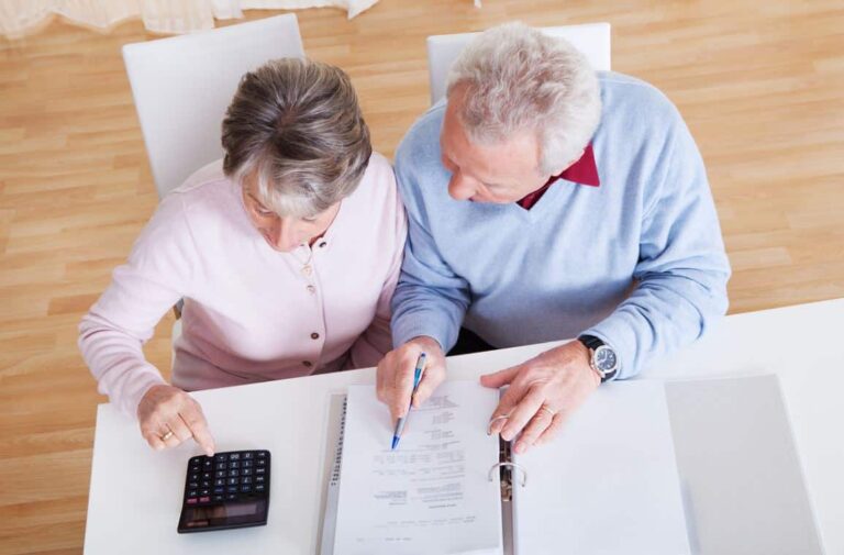 Peut-on faire un don à son enfant sans payer d’impôts après 80 ans ?