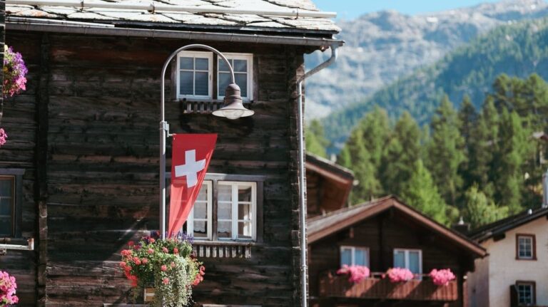 En Suisse, les squatteurs expulsés en moins de 24 heures