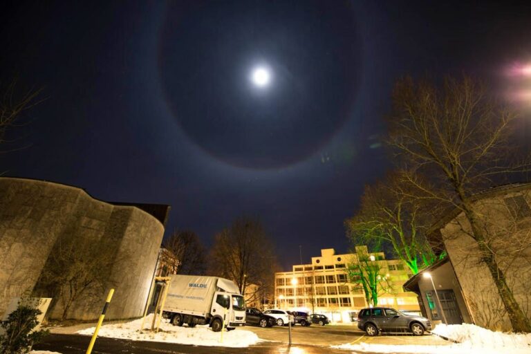 Un halo autour de la Lune : quelle signification ?