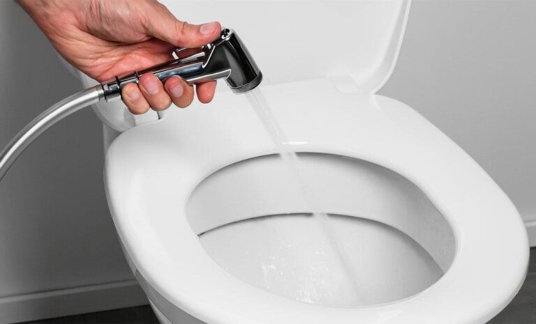 Comment installer un bidet douchette à clip sur les toilettes facilement