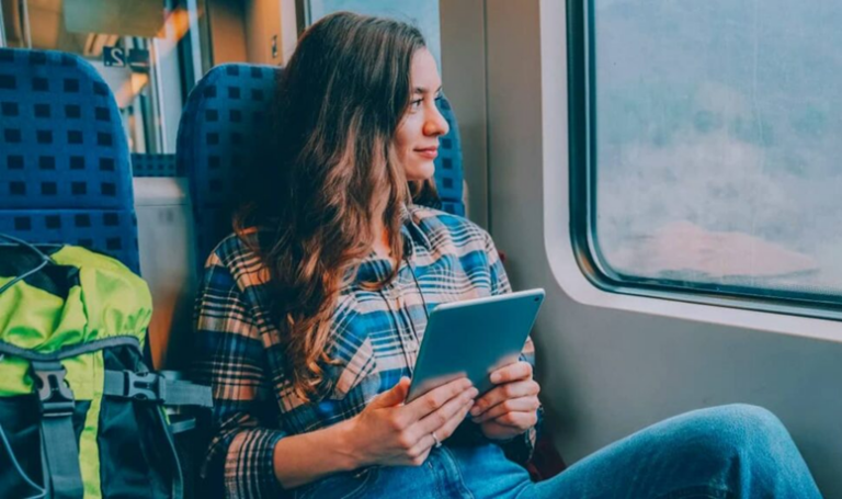 Je pars seule en vacances depuis des années : ces 4 leçons ont changé ma façon de voir la vie